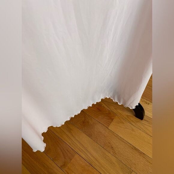 Vintage 80s/90s Soft Pink Flowy & Large Shadow Line Robe - Picture 10 of 11